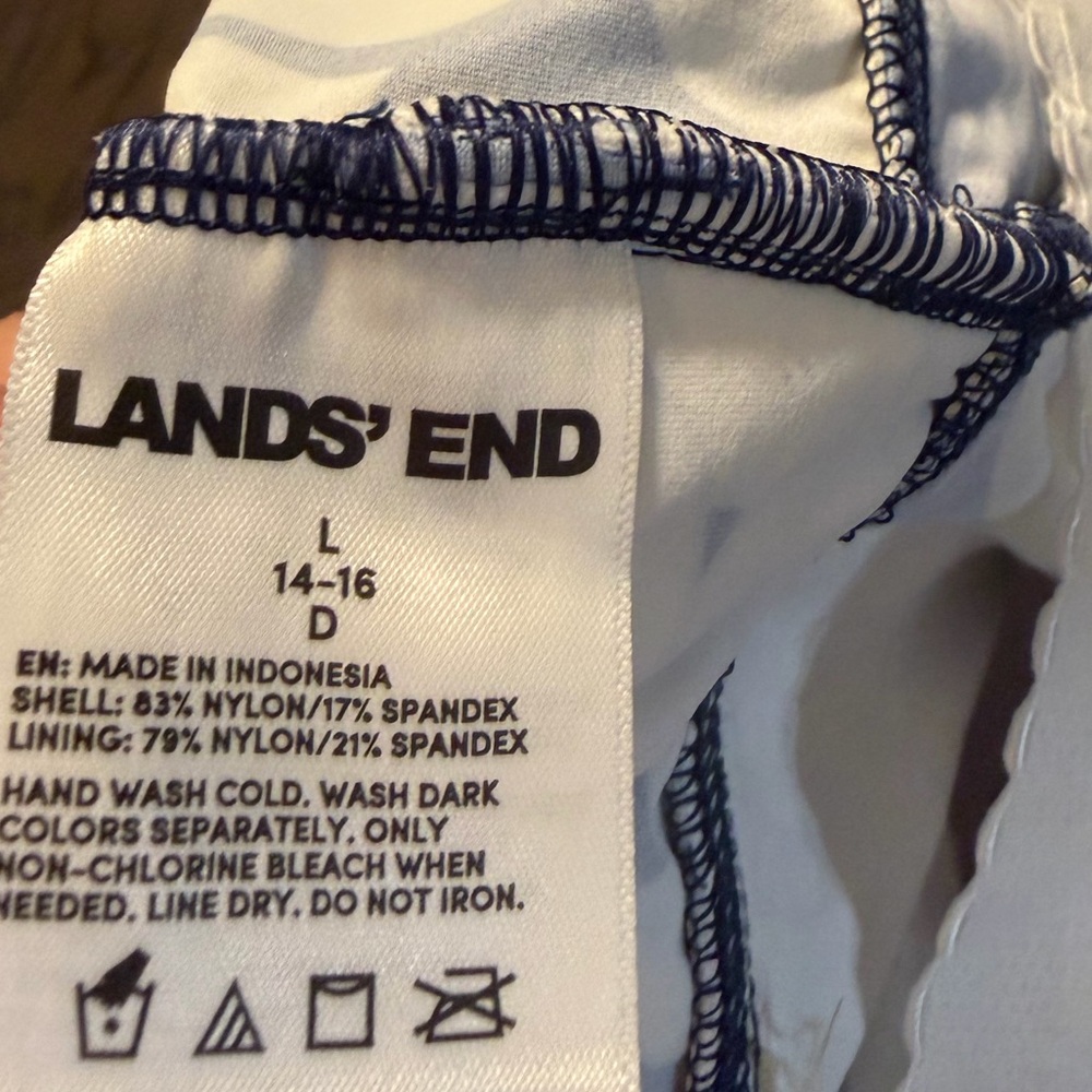 Land’s End D-Cup V-Neck Plunge X Back Tankini Top. Blue floral. Size large 14-16 - Picture 6 of 6